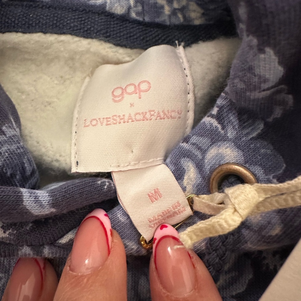 Gap x LoveShackFancy Floral Hoodie - Picture 4 of 6